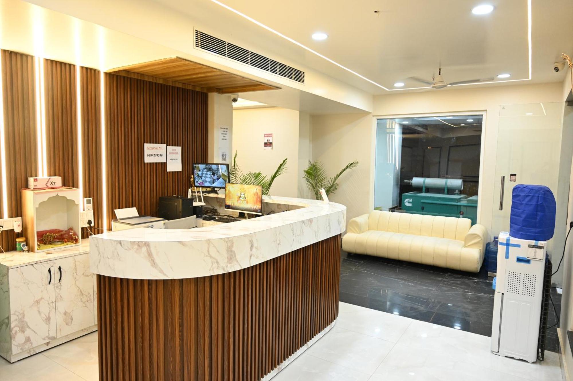 The Janki Hotel Ayodhya Exterior photo